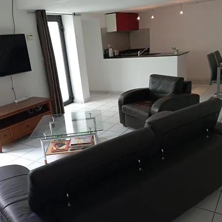 Lacour Apartment